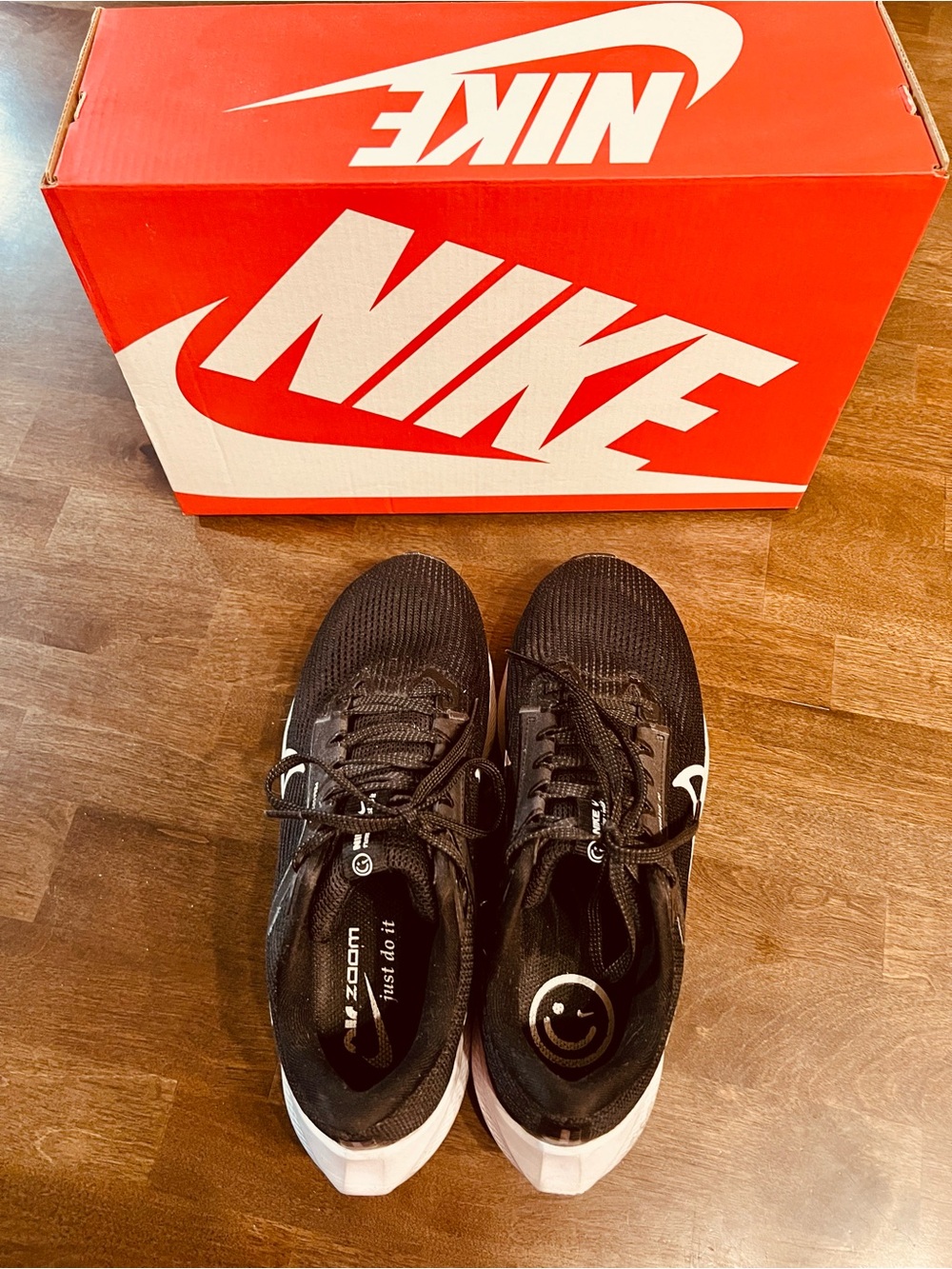 Nike Dark City Sneakers size 8.5 with box - Picture 4 of 7